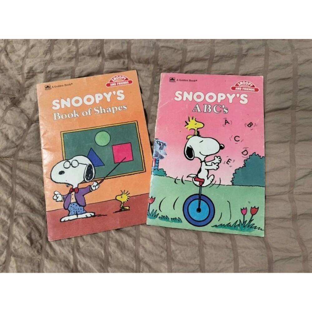 (2) Vintage 1987 Peanuts Golden Books